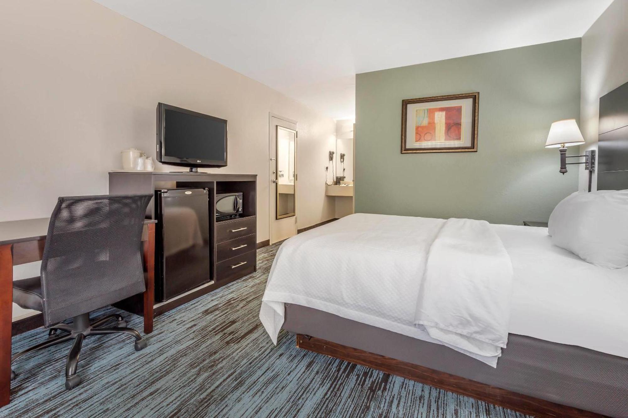 Quality Mayberry Inn