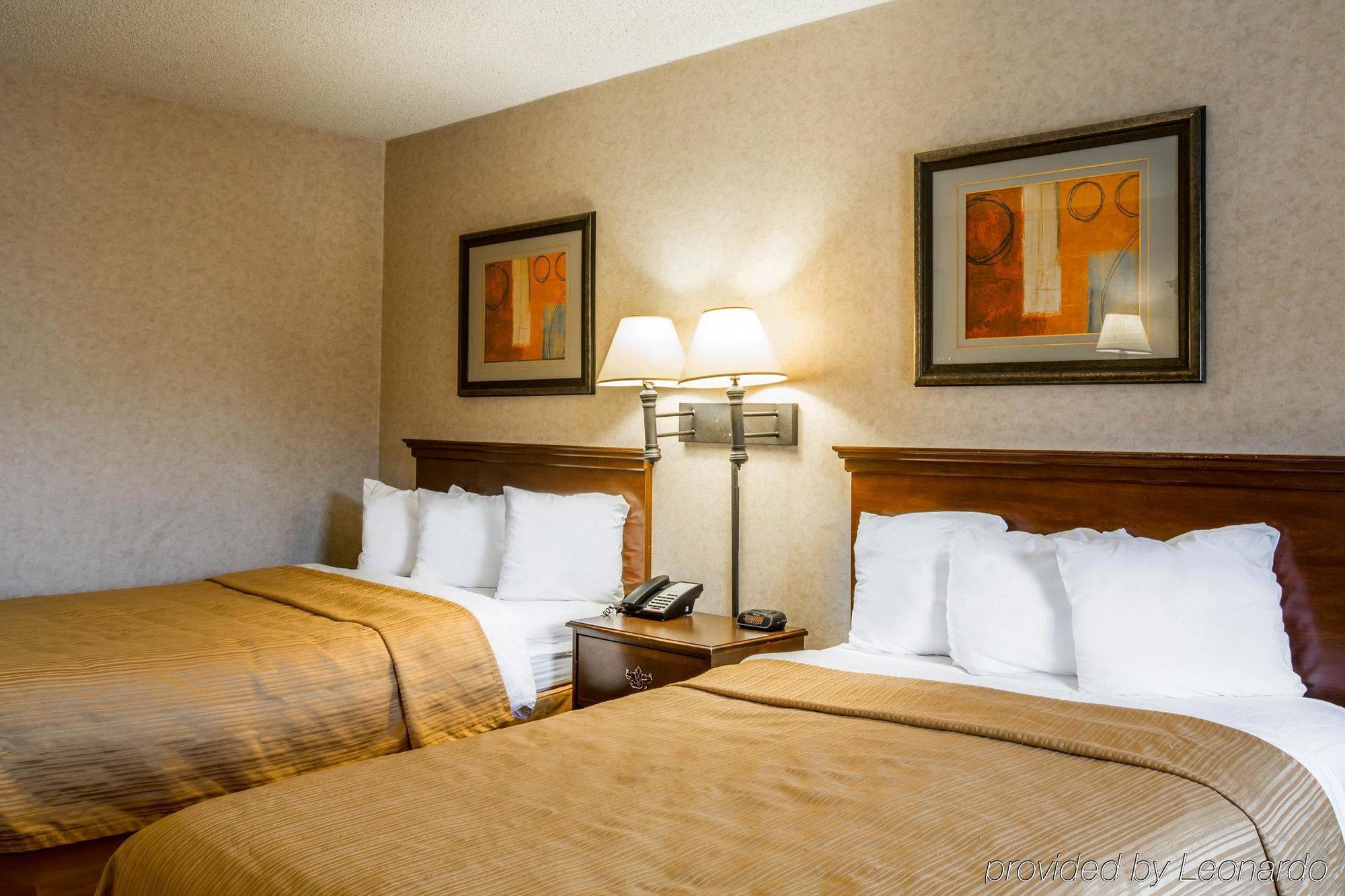 Quality Mayberry Inn 2*
